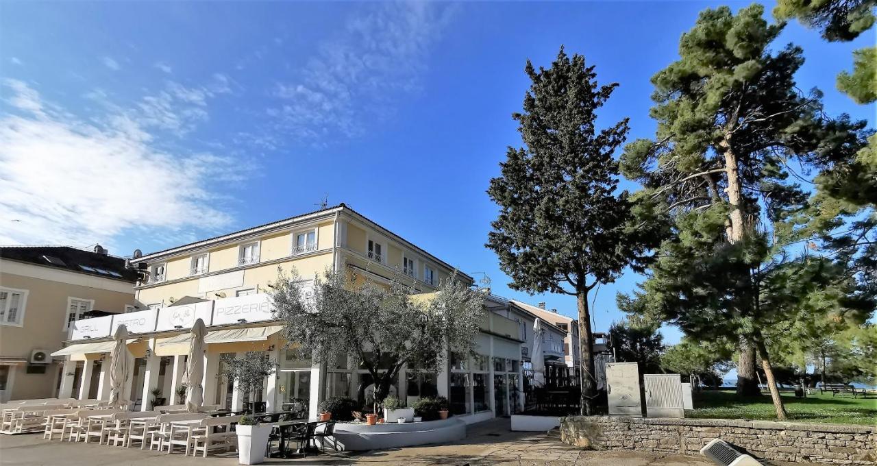 Apartment Lara Deluxe Superior 5 Star Apartment, Your Piece Of Heaven By The Sea & Park *