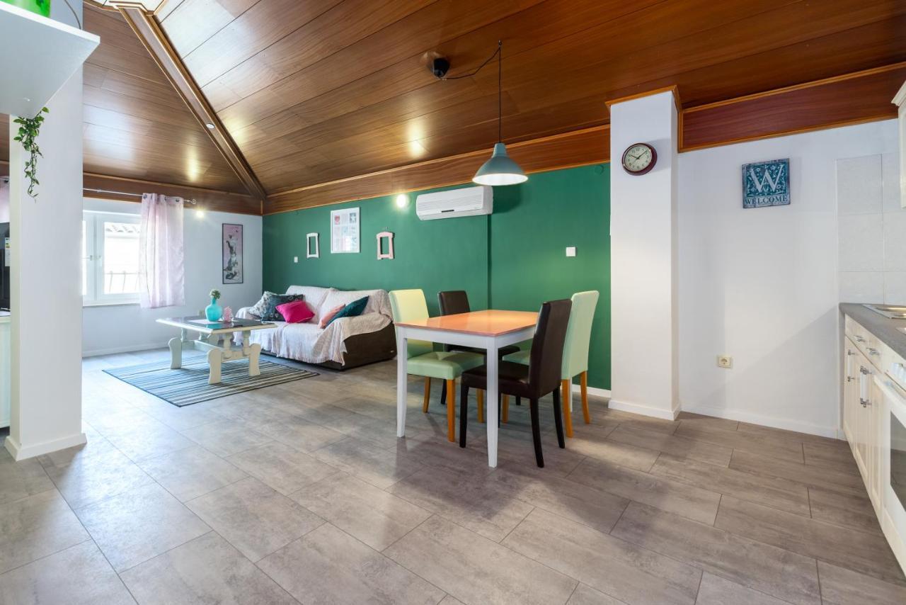 Apartment Lara Deluxe Superior 5 Star Apartment, Your Piece Of Heaven By The Sea & Park *